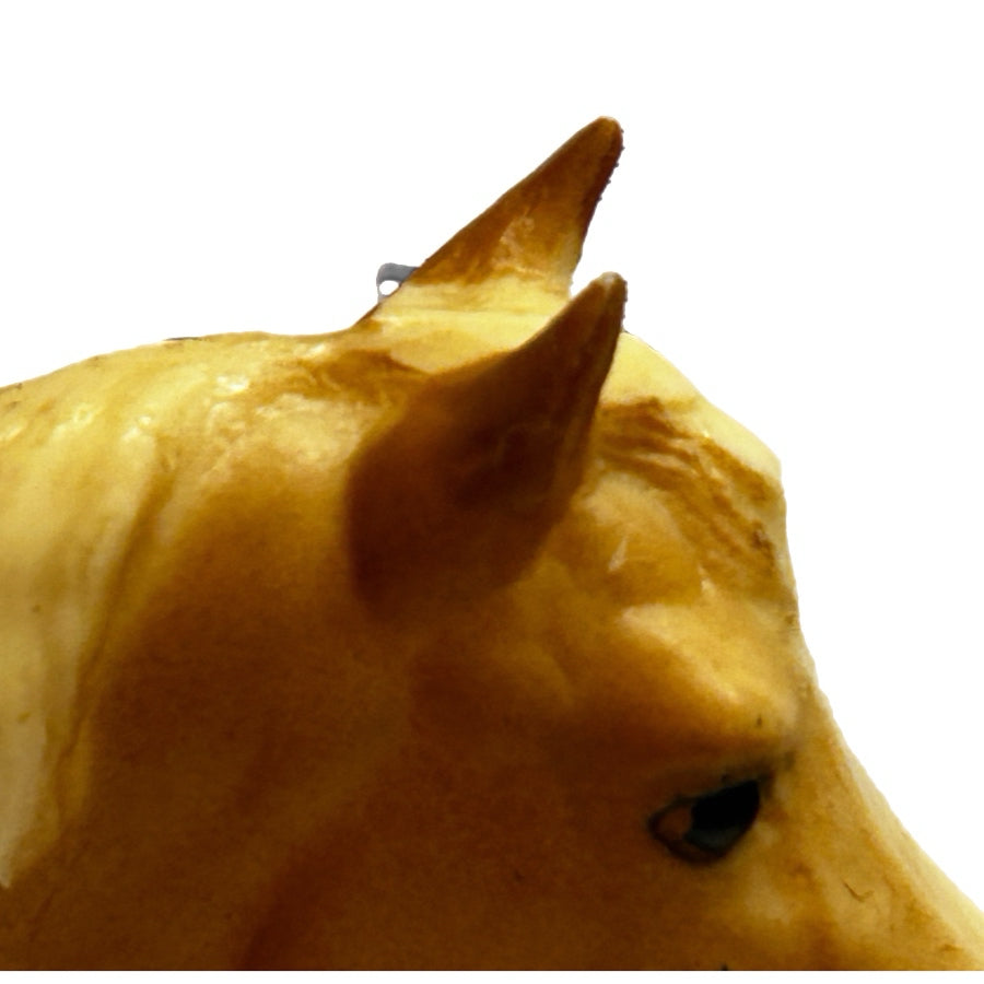 Breyer Classic Palomino Stock Horse Gelding ©2002 Reeves Model Horse 9" | Finer Things Resale