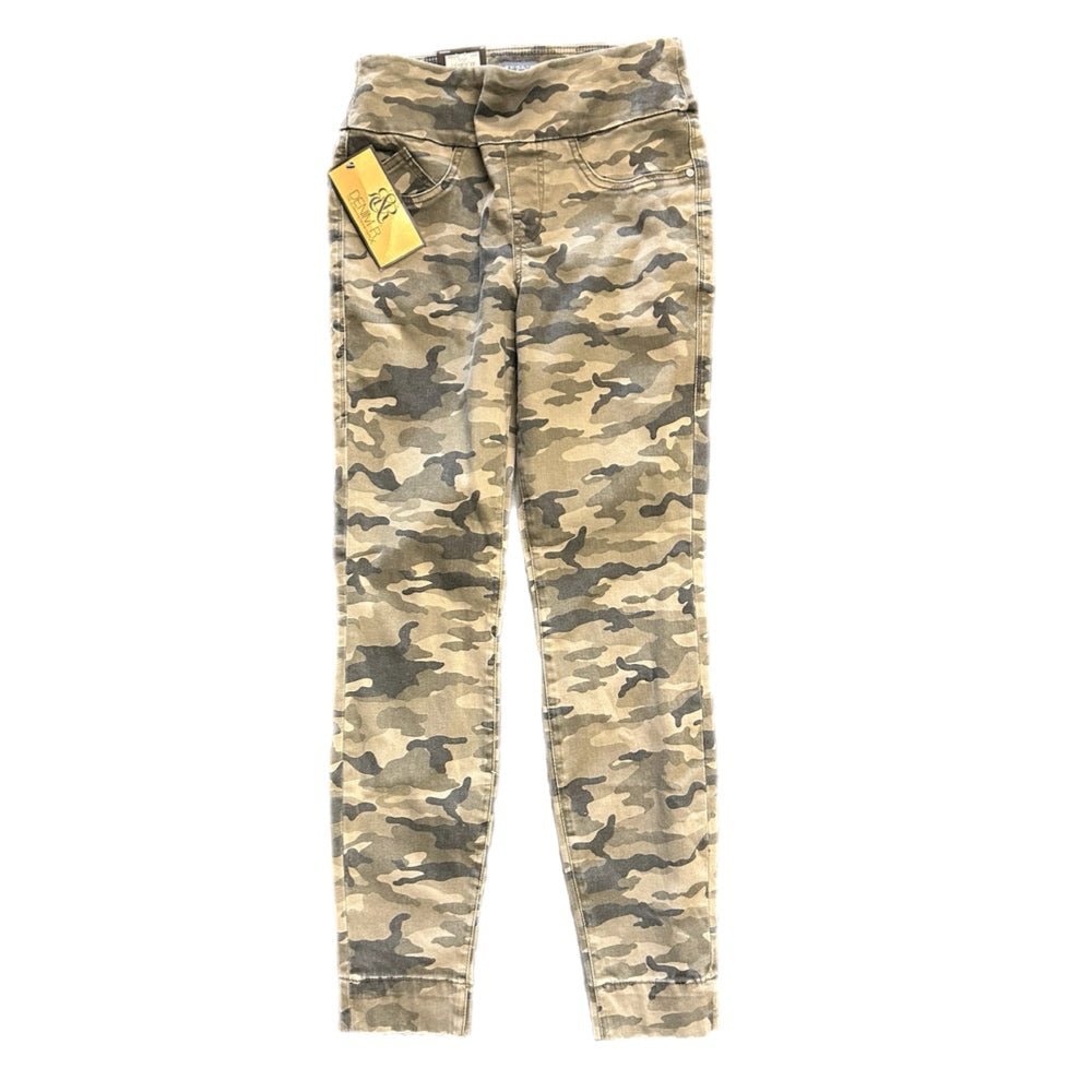 Rock & Republic Fever Pull-On Legging Pants Super Skinny SIZE 6M NWT! | Finer Things Resale