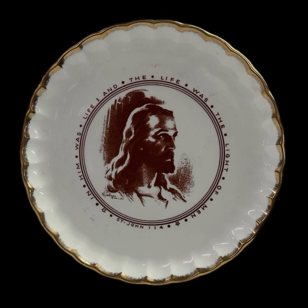 WS George Jesus Christ 22 KT Gold Trim Decorative Plate VINTAGE 1941 signed | Finer Things Resale