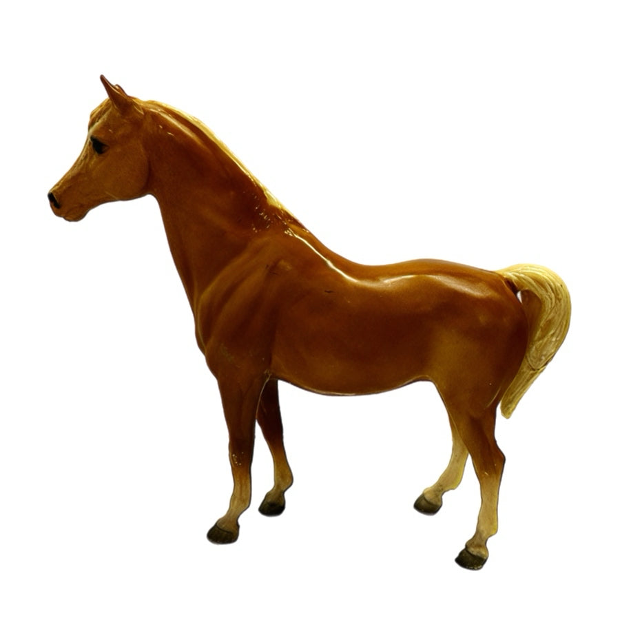 Breyer Classic Palomino Stock Horse Gelding ©2002 Reeves Model Horse 9" | Finer Things Resale