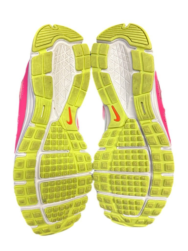 Nike Revolution 2 Sport Trainers Sneakers Shoes SIZE 6.5 Y 555090-100 | Finer Things Resale