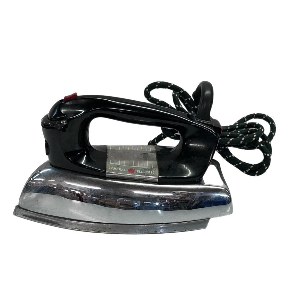 General Electric GE Steam and Dry Iron Cloth Cord WORKS Vintage 1962 | Finer Things Resale