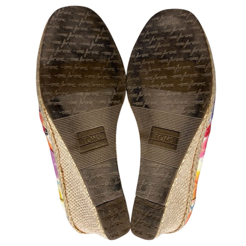 Toms Calypso Corbel Classic Pump Wedge Heels Sandal Shoes Floral SIZE 8 | Finer Things Resale