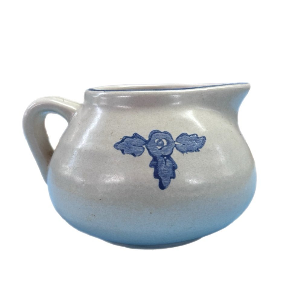 Pfaltzgraff Yorktowne Round Gravy Boat VINTAGE RETIRED | Finer Things Resale