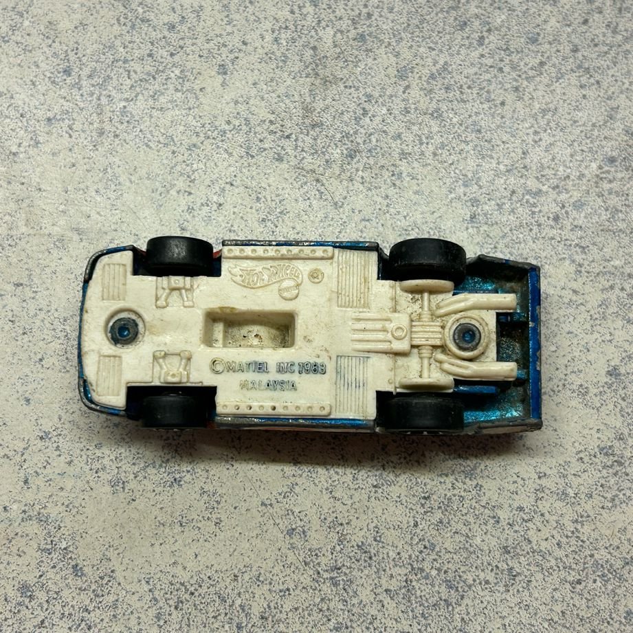 Hot Wheels Sol-Aire CX4 Blue Racing Diecast Car Opening Rear Engine 1983 Malysia | Finer Things Resale