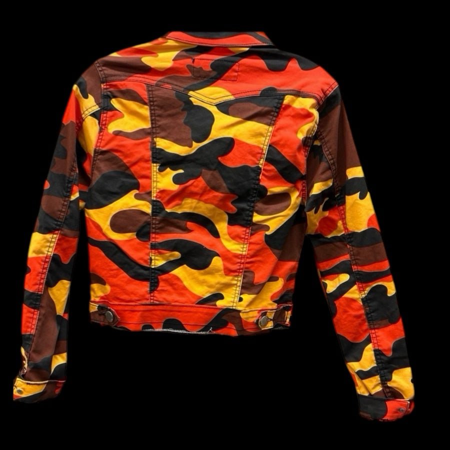 VIP Jeans Camo Camoflauge denim cropped trucker jacket SIZE SMALL NWT | Finer Things Resale