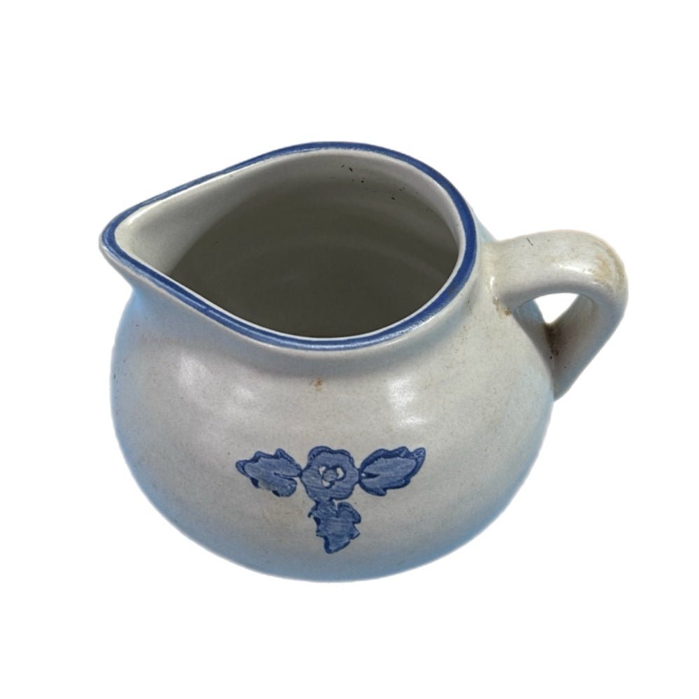 Pfaltzgraff Yorktowne Round Gravy Boat VINTAGE RETIRED | Finer Things Resale