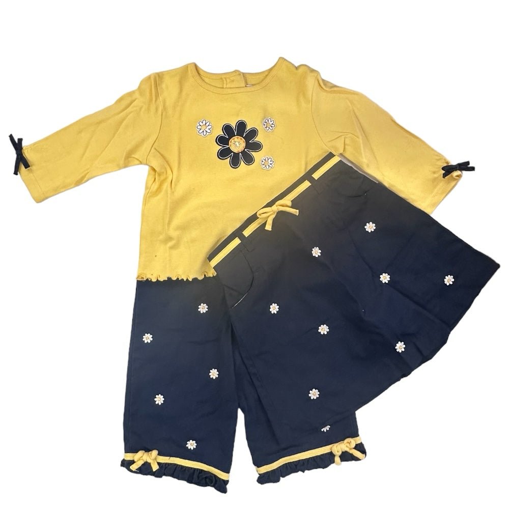 Sweet Sarah 3pc long sleeve flower capri pant & skirt set SIZE 3T VINTAGE 2000's | Finer Things Resale