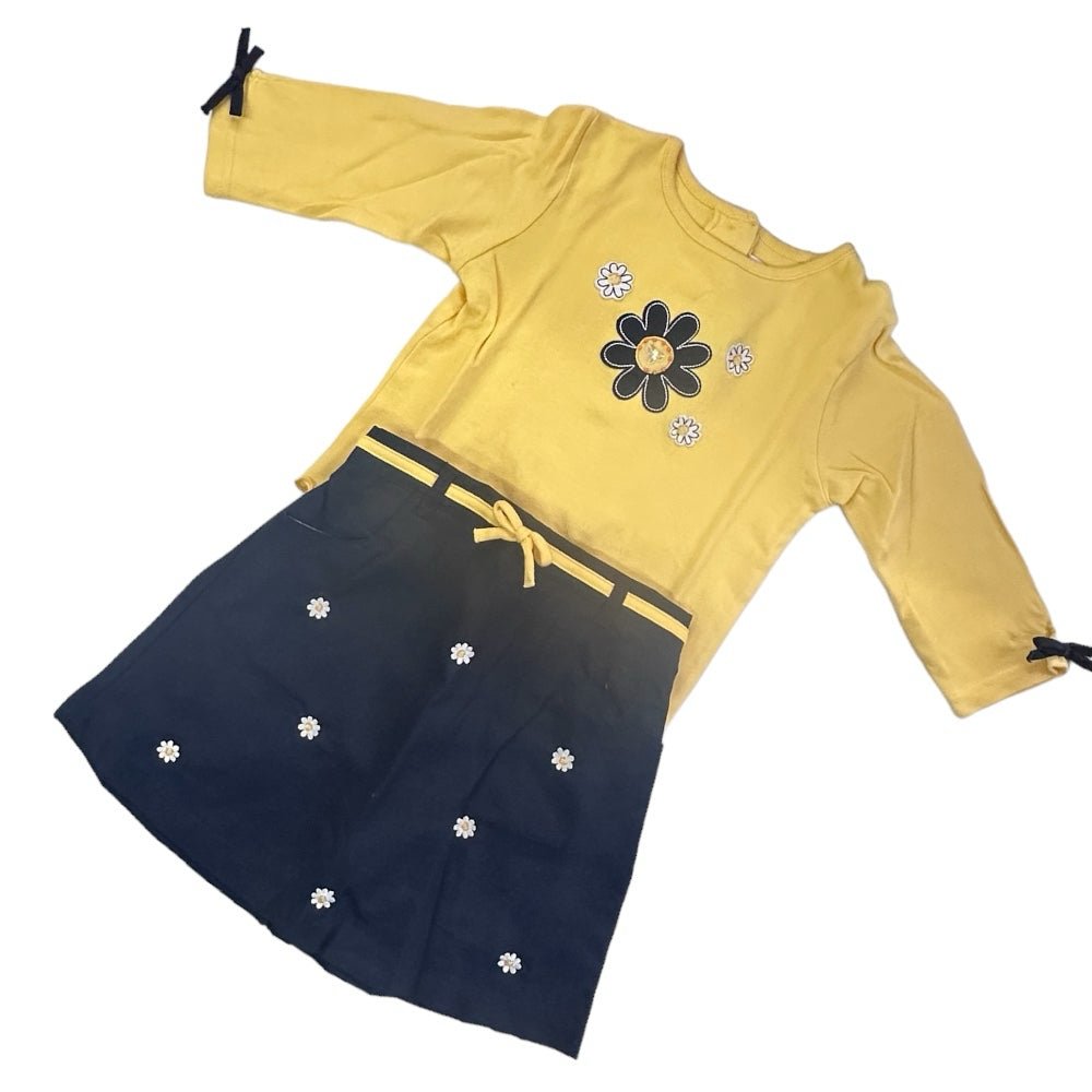 Sweet Sarah 3pc long sleeve flower capri pant & skirt set SIZE 3T VINTAGE 2000's | Finer Things Resale