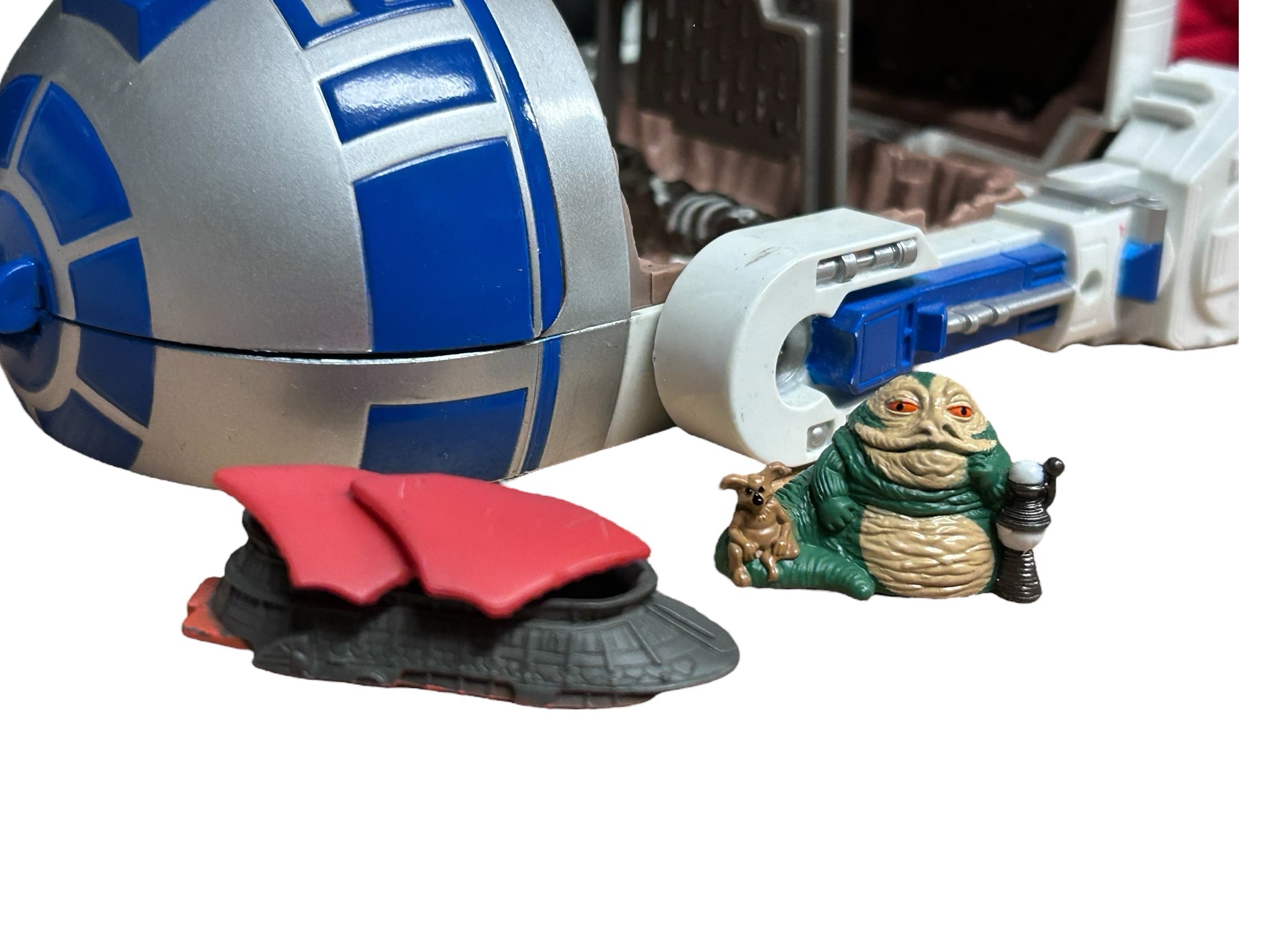 Star Wars Micro Machines R2-D2 Playset  2 figures Galoob VINTAGE 1994 | Finer Things Resale