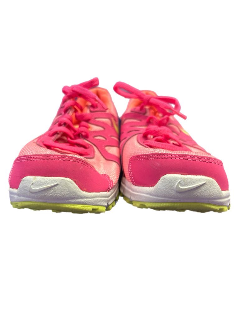 Nike Revolution 2 Sport Trainers Sneakers Shoes SIZE 6.5 Y 555090-100 | Finer Things Resale