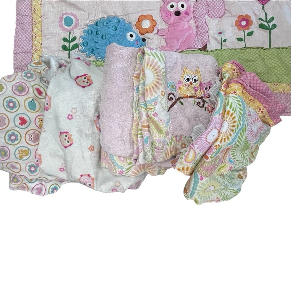 Kidsline Dena Happy Owl Nursery Bedding Set 12 pieces OWL print includes lamp | Finer Things Resale