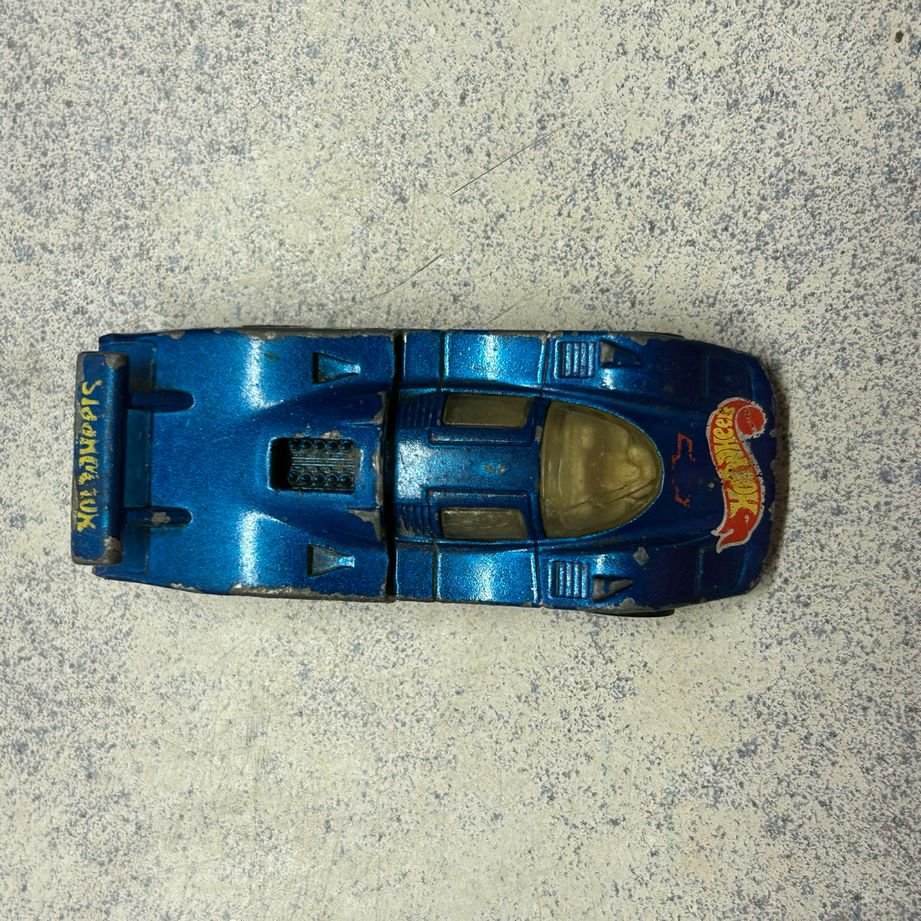 Hot Wheels Sol-Aire CX4 Blue Racing Diecast Car Opening Rear Engine 1983 Malysia | Finer Things Resale