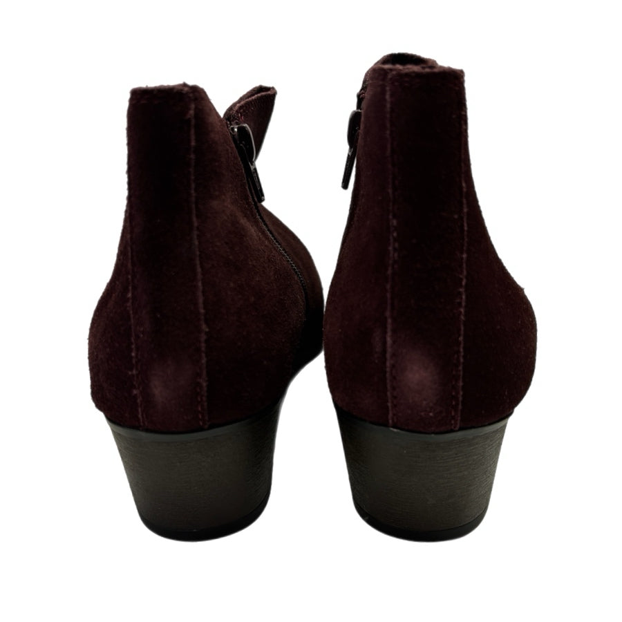 Clarks Burgandy Wine Low Heel Ankle Boots SIZE 7.5 M | Finer Things Resale