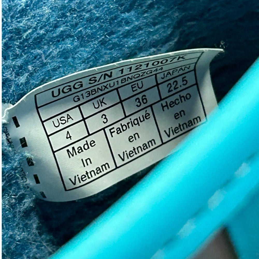 ugg kids classic mini ii gradient boots big kid size 4