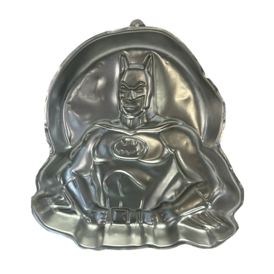 Wilton DC Comics Batman Cake Pan Mold Aluminum 2105-6501 VINTAGE 1989 | Finer Things Resale
