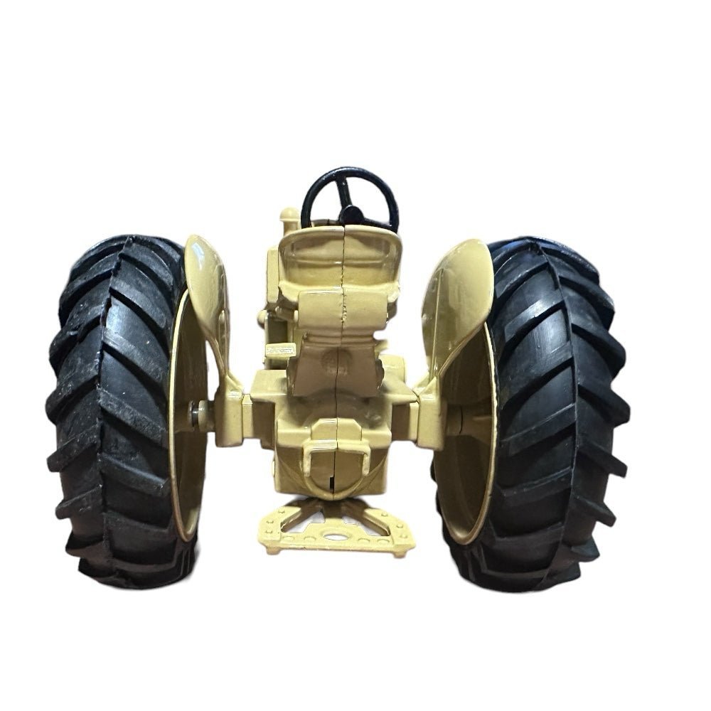 ertl cockshutt 570 farm plow tractor die cast - 4