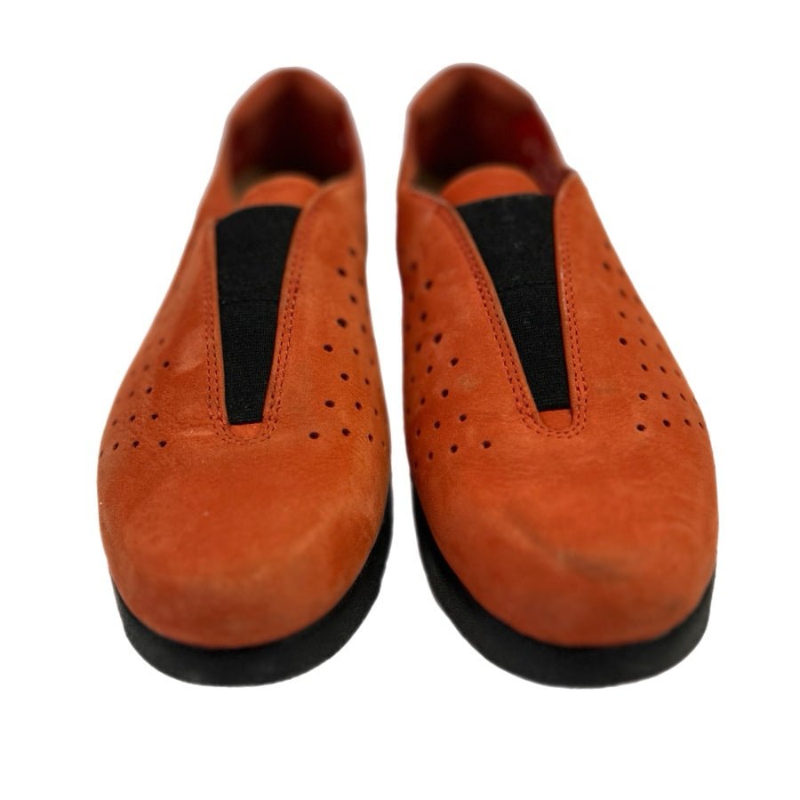 Clarks Daelyn Summit Grenadine Nubuck Slip On Comfort Shoes SIZE 7M | Finer Things Resale