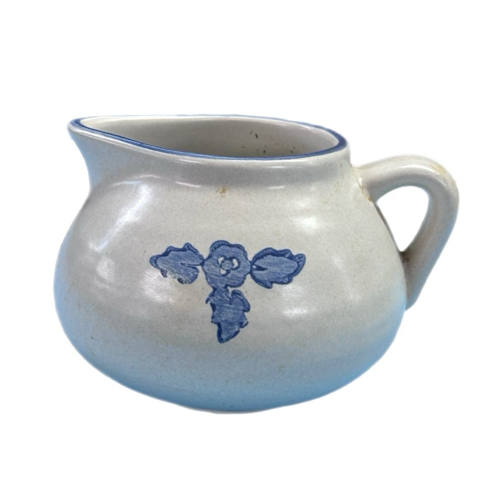 Pfaltzgraff Yorktowne Round Gravy Boat VINTAGE RETIRED | Finer Things Resale