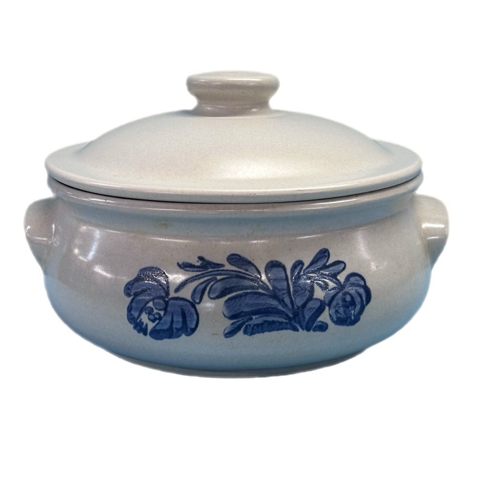 Pfaltzgraff Yorktowne Round Covered Casserole Baking Dish 2 Quart RETIRED! | Finer Things Resale
