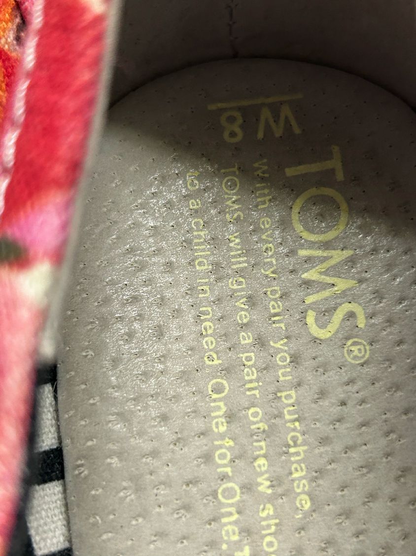 Toms Calypso Corbel Classic Pump Wedge Heels Sandal Shoes Floral SIZE 8 | Finer Things Resale