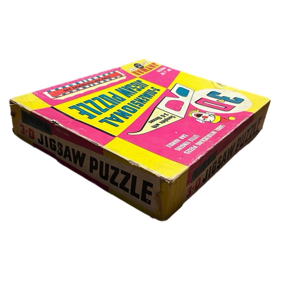 Jaymar 3-D Dimensional Clown & Performing Dog jigsaw puzzle VINTAGE 1950s | Finer Things Resale