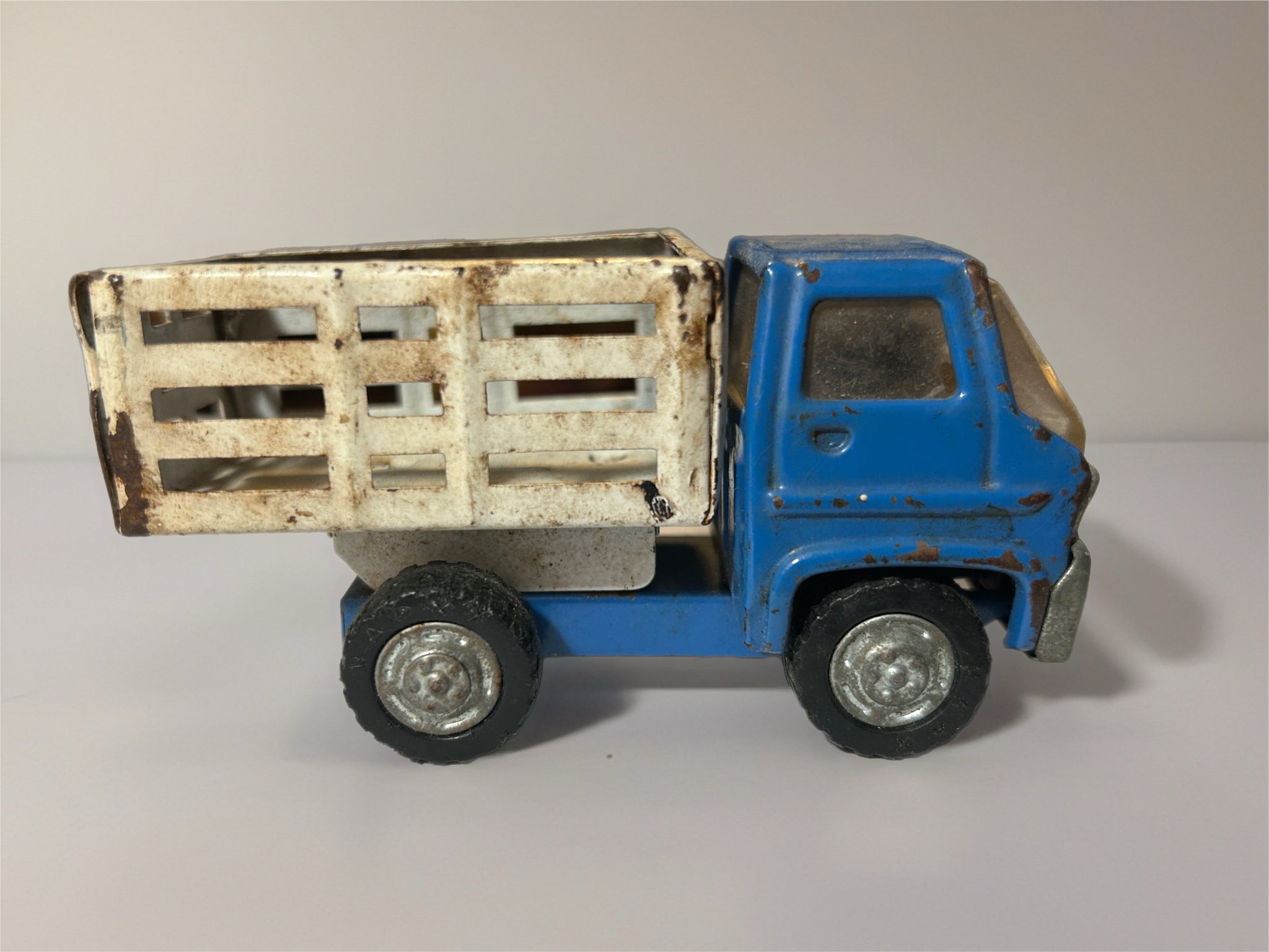 Marx Farm Dump Truck Pressed Steel Toy VINTAGE 1960's | Finer Things Resale