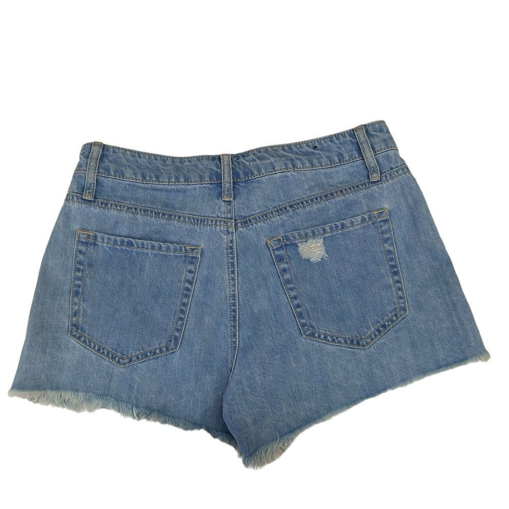 Insane Oene distressed denim shorts SIZE SMALL | Finer Things Resale