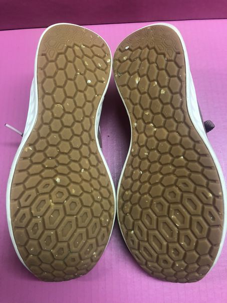 New Balance WSPTLY Fresh Foam athletic running sneaker shoes SIZE 9.5 | Finer Things Resale