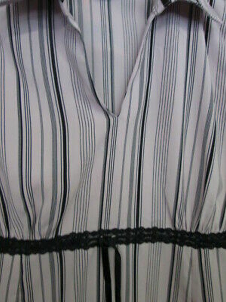 Motherhood long sleeve shirt MATERNITY SIZE SMALL | Finer Things Resale