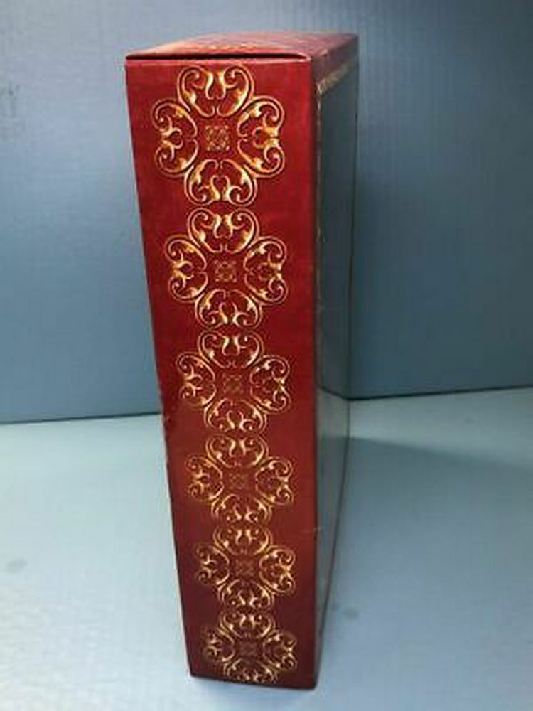 Mattel 2011 Holiday Barbie NRFB T7914 | Finer Things Resale