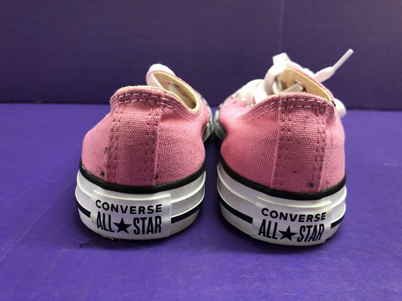 Converse Chuck Taylor All Stars  Sneakers shoes SIZE 2