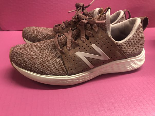 New Balance WSPTLY Fresh Foam athletic running sneaker shoes SIZE 9.5 | Finer Things Resale