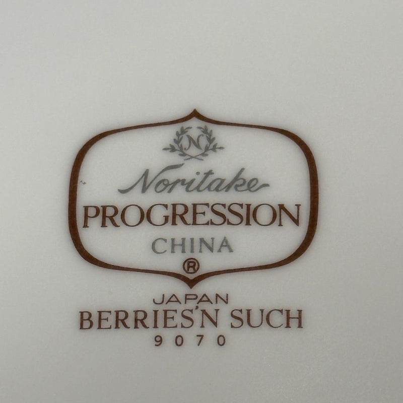 Noritake Progression China Berries'N Such REPLACEMENT dinner plate 9070 Japan | Finer Things Resale