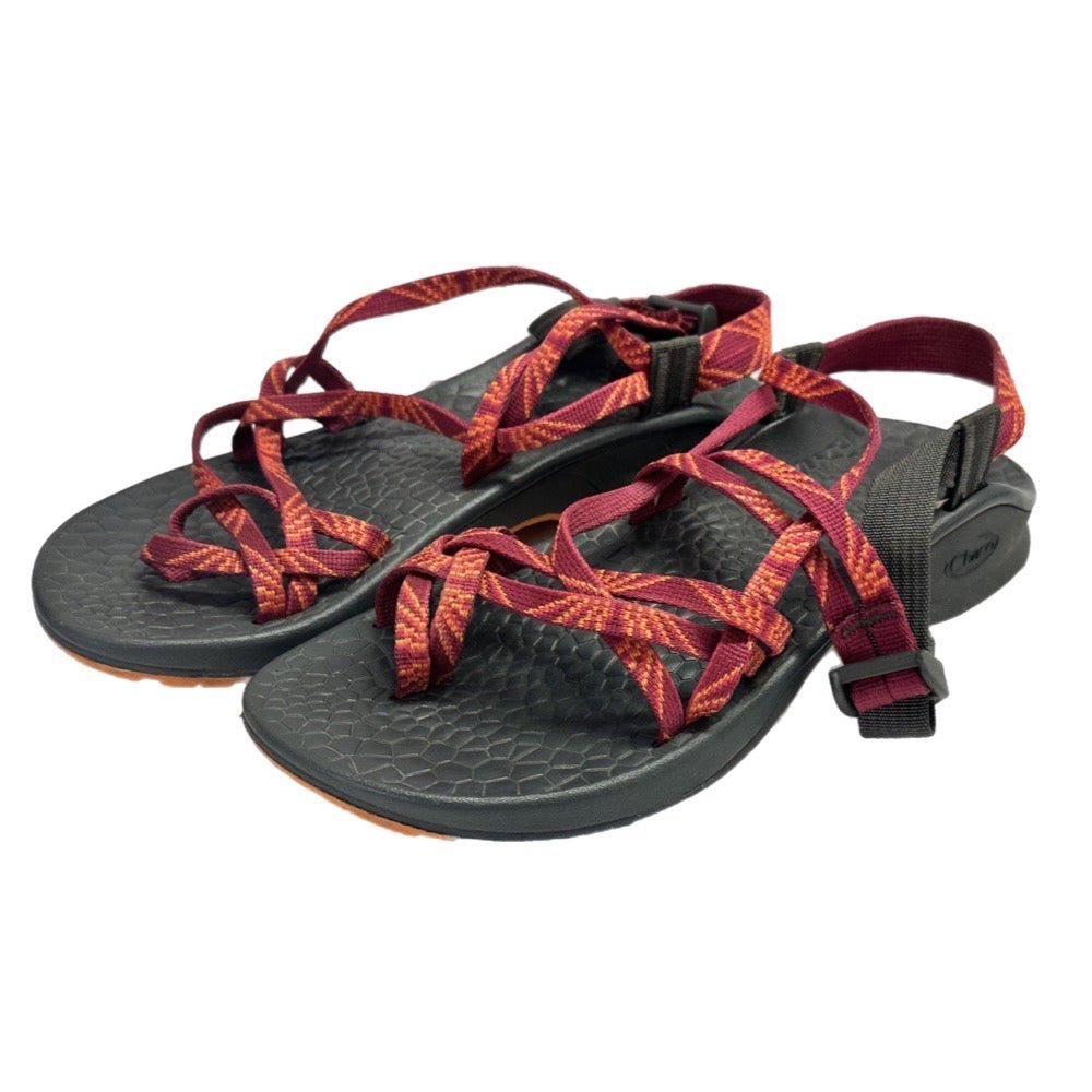 Chaco ZVOLV 2 Magenta Classic Sport Outdoor Sandals SIZE 8 | Finer Things Resale