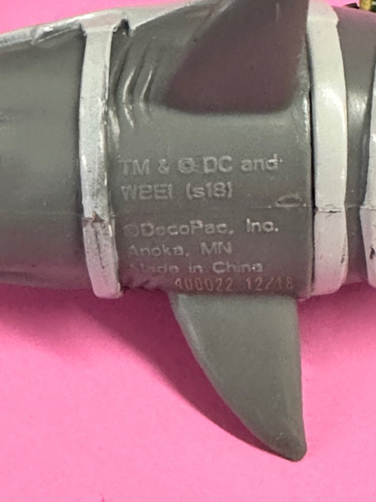 Shark figures Lot of 19 includes sharks - 2