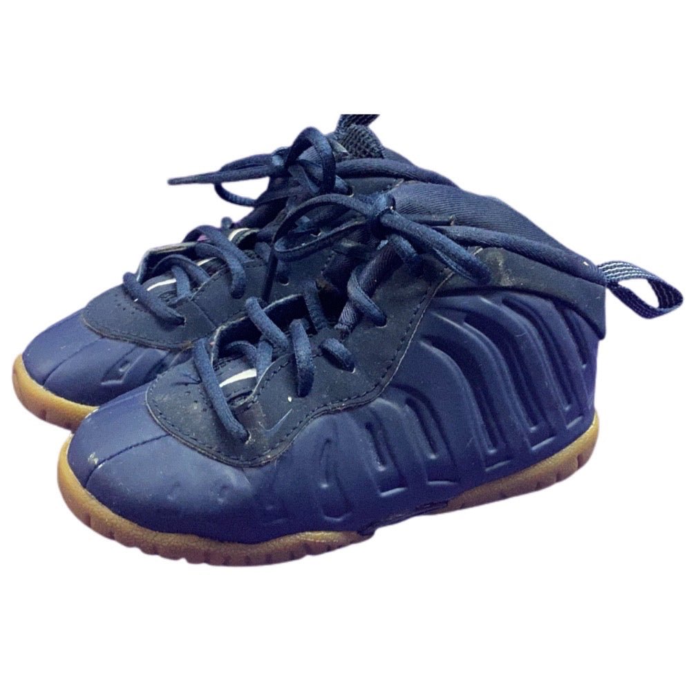 Nike Little Posite One Basketball Hi-Top Sneakers SIZE 7 | Finer Things Resale