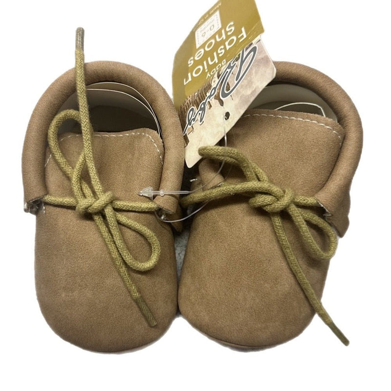 Baby moccasins shoes SIZE 0-6 MONTHS BRAND NEW! | Finer Things Resale