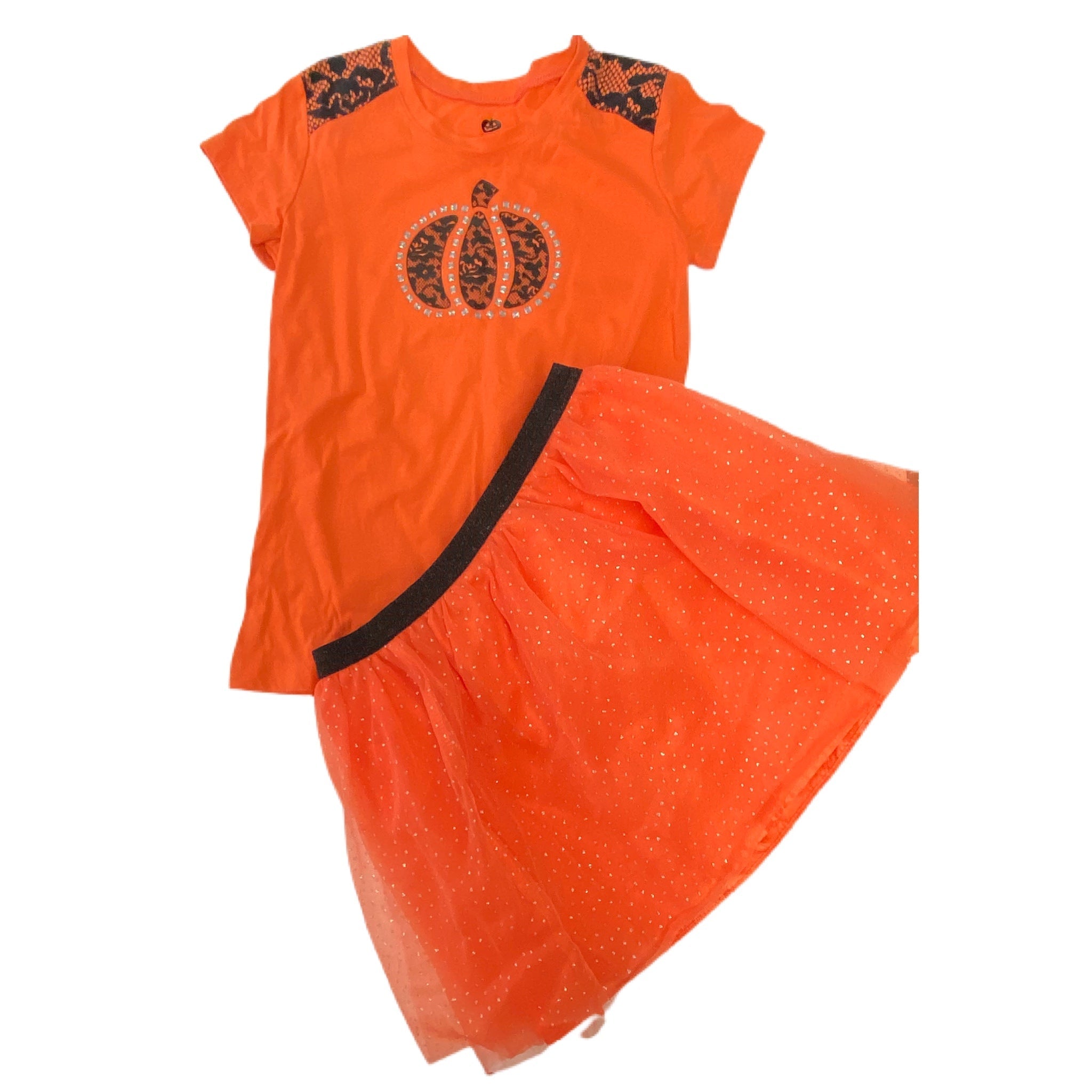 Halloween Pumpkin 2pc short sleeve skirt set SIZE SMALL 6/6X | Finer Things Resale