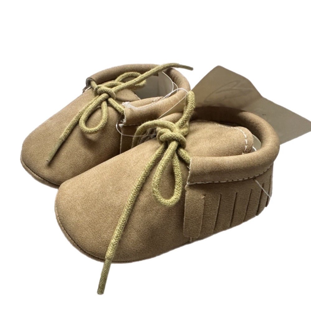 Baby moccasins shoes SIZE 0-6 MONTHS BRAND NEW! | Finer Things Resale
