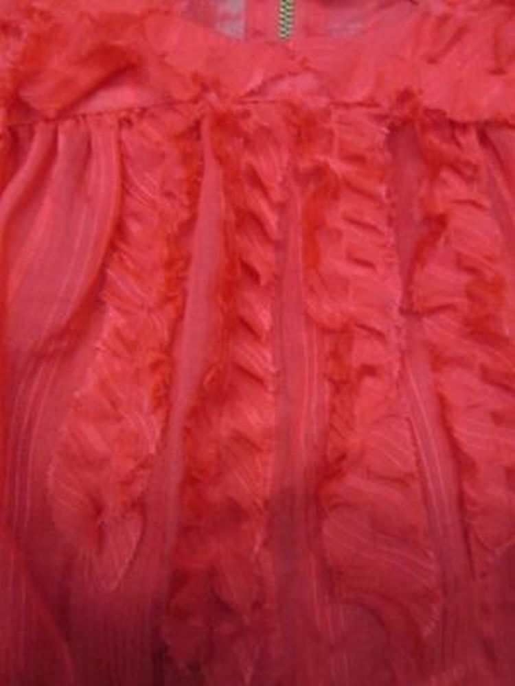 BCBGeneration sleeveless blouse shirt SIZE LARGE | Finer Things Resale