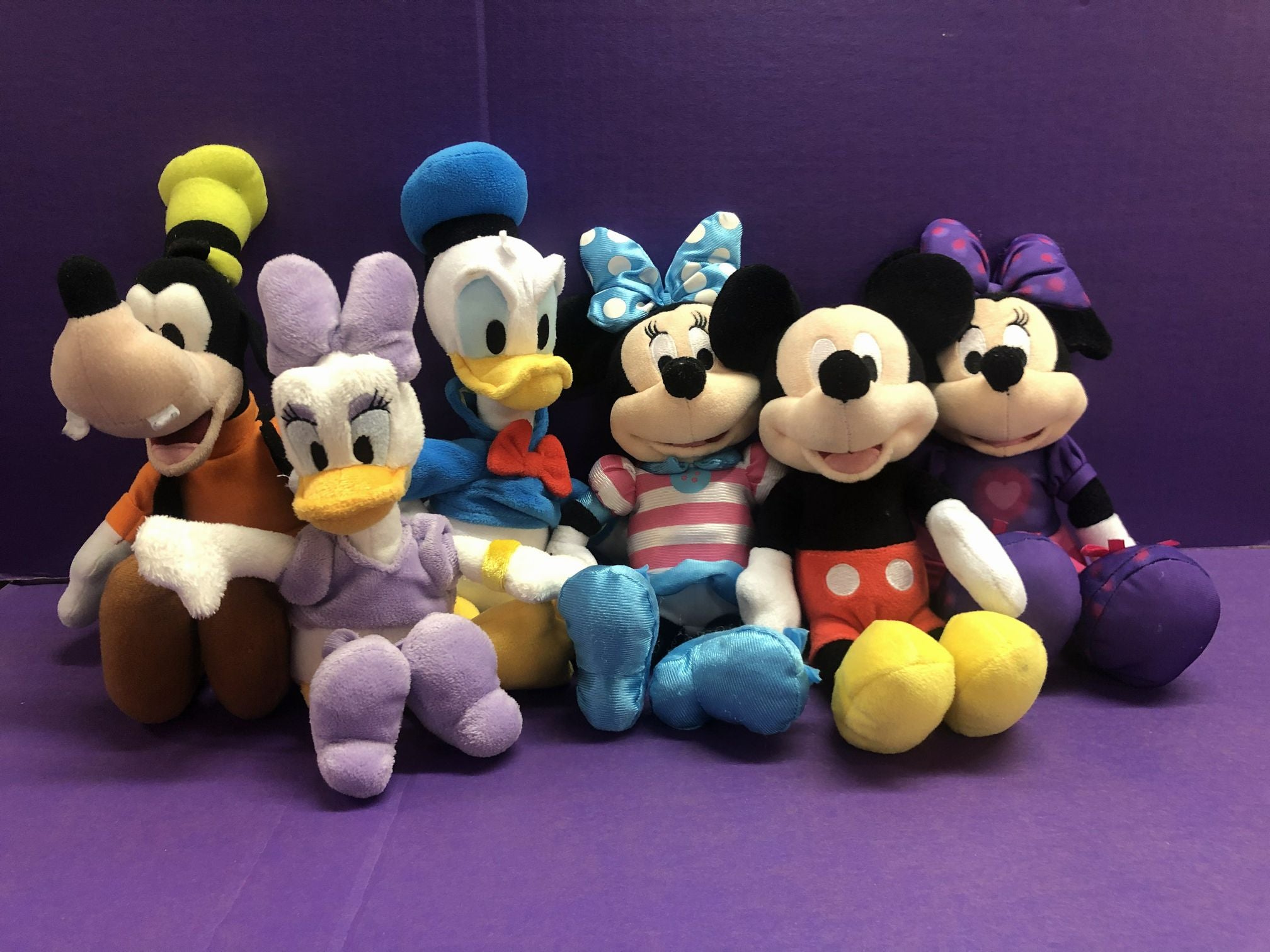 Disney Mickey Mouse & Friends 6pc plush stuffed animal set