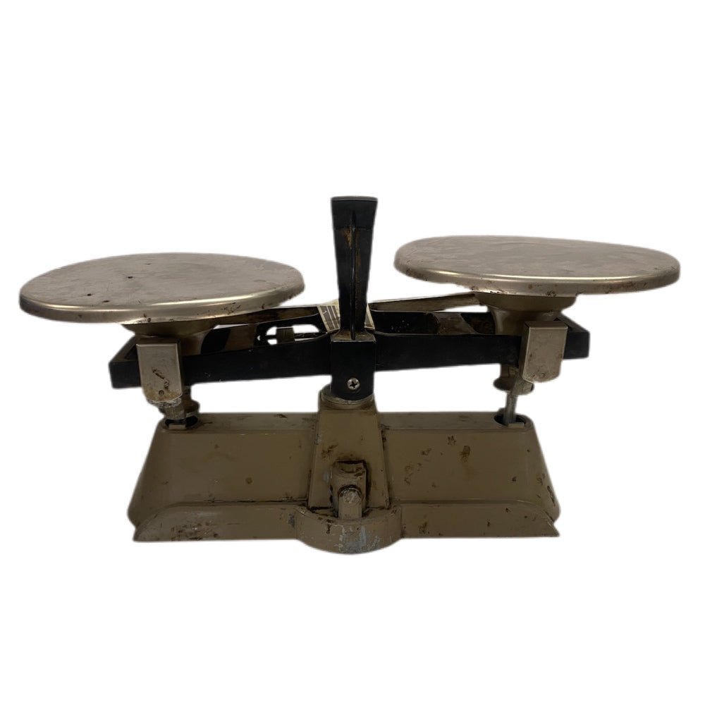 Ohaus Harvard Trip Balance Laboratory Scales 2.5kg/5lb #1201 VINTAGE! | Finer Things Resale
