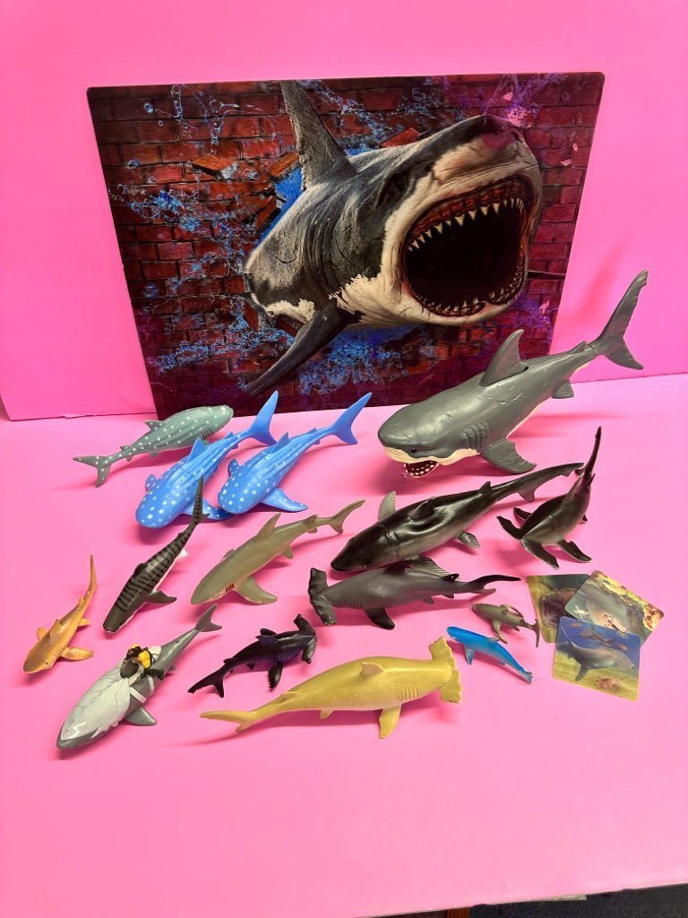 Shark figures Lot of 19 includes sharks - 0