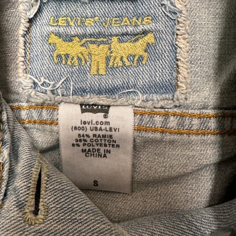 Levi's Jeans distressed denim jacket SIZE SMALL | Finer Things Resale