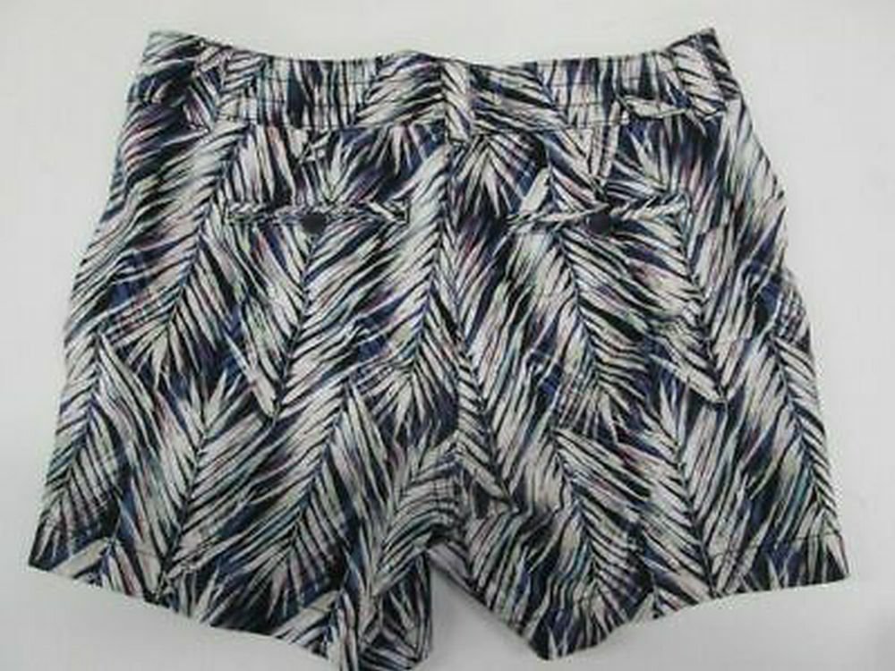 Banana Republic print shorts SIZE 2 | Finer Things Resale