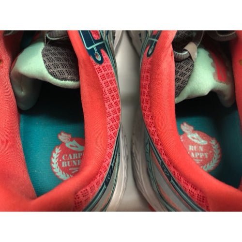 Brooks Ravenna 7 athletic running tennis shoes SIZE 11 | Finer Things Resale