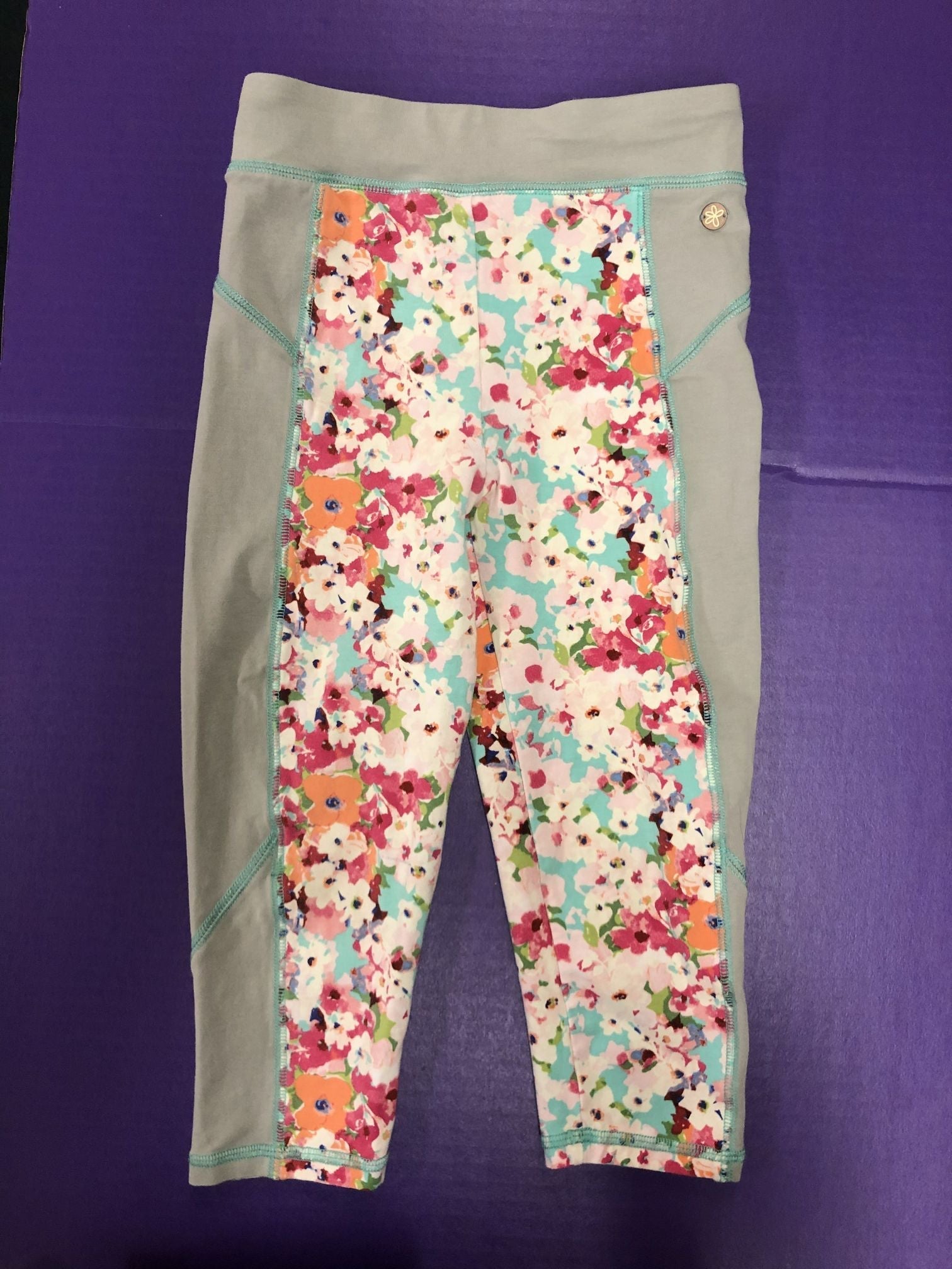 Matilda Jane 435 "Make Time" capri leggings SIZE 8 | Finer Things Resale