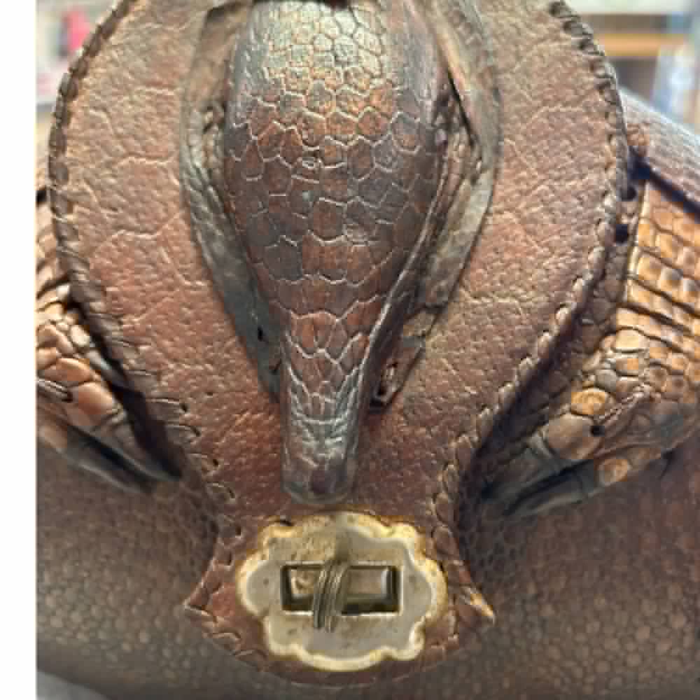 vintage full body leather armadillo purse handbag vintage  1960'