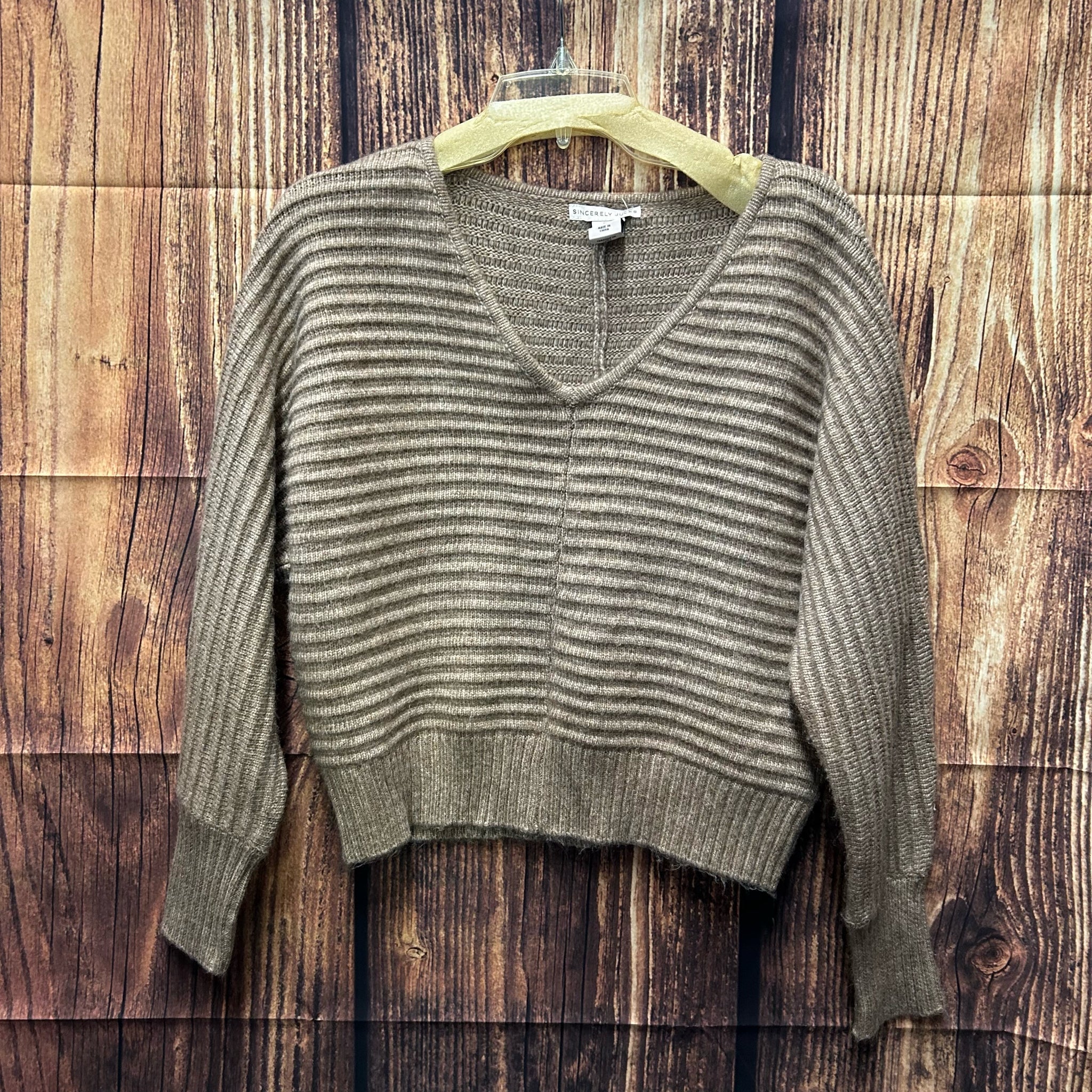 Sincerely Jules long sleeve sweater SIZE SMALL | Finer Things Resale